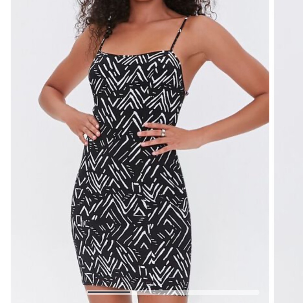 Dress - Picture 3 of 5